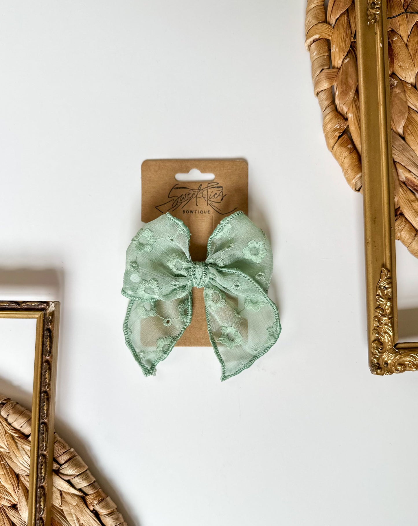 Eyelet Mesh Bitty Fable Bow