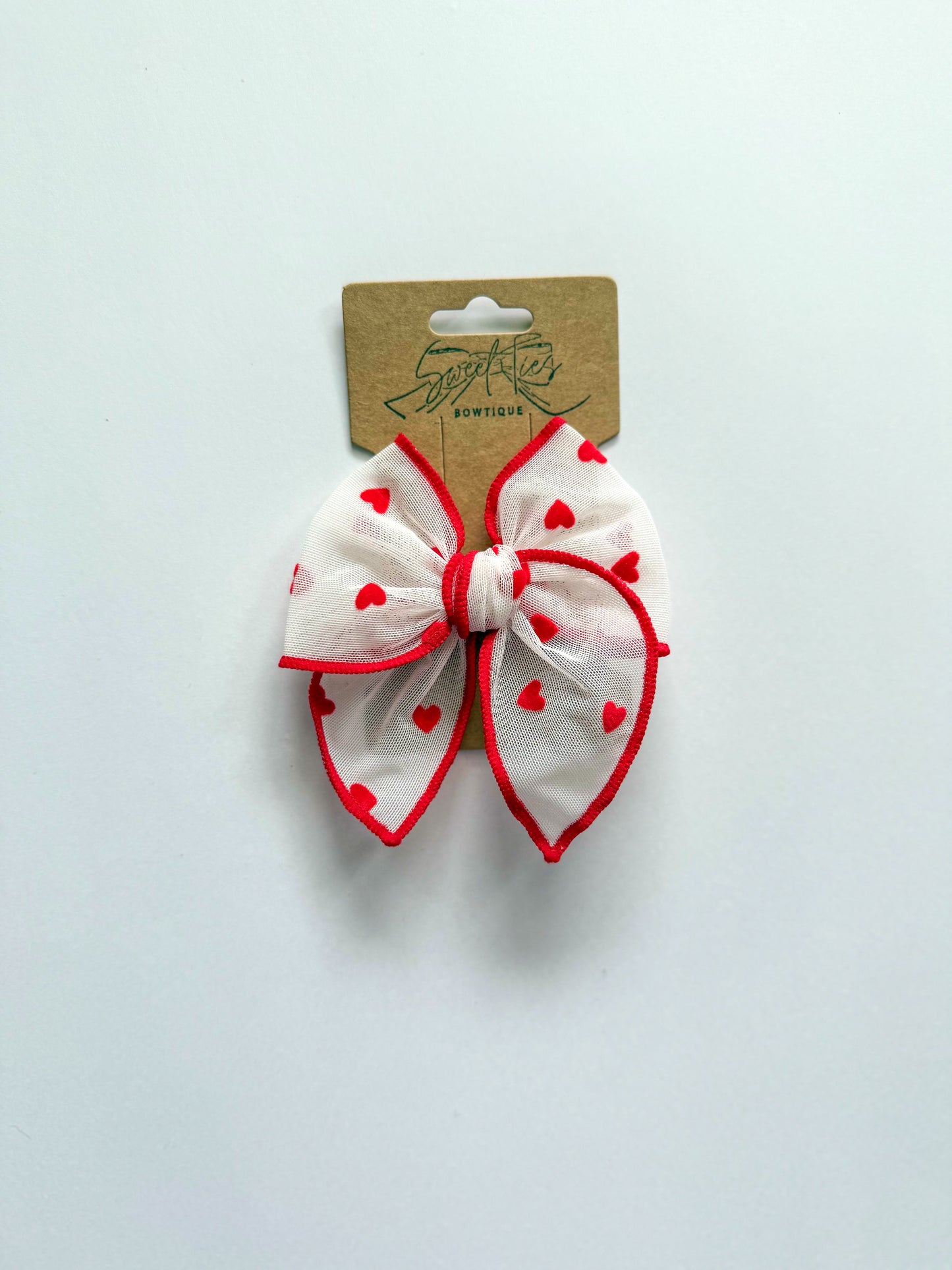 Delicate Love Petite Fable