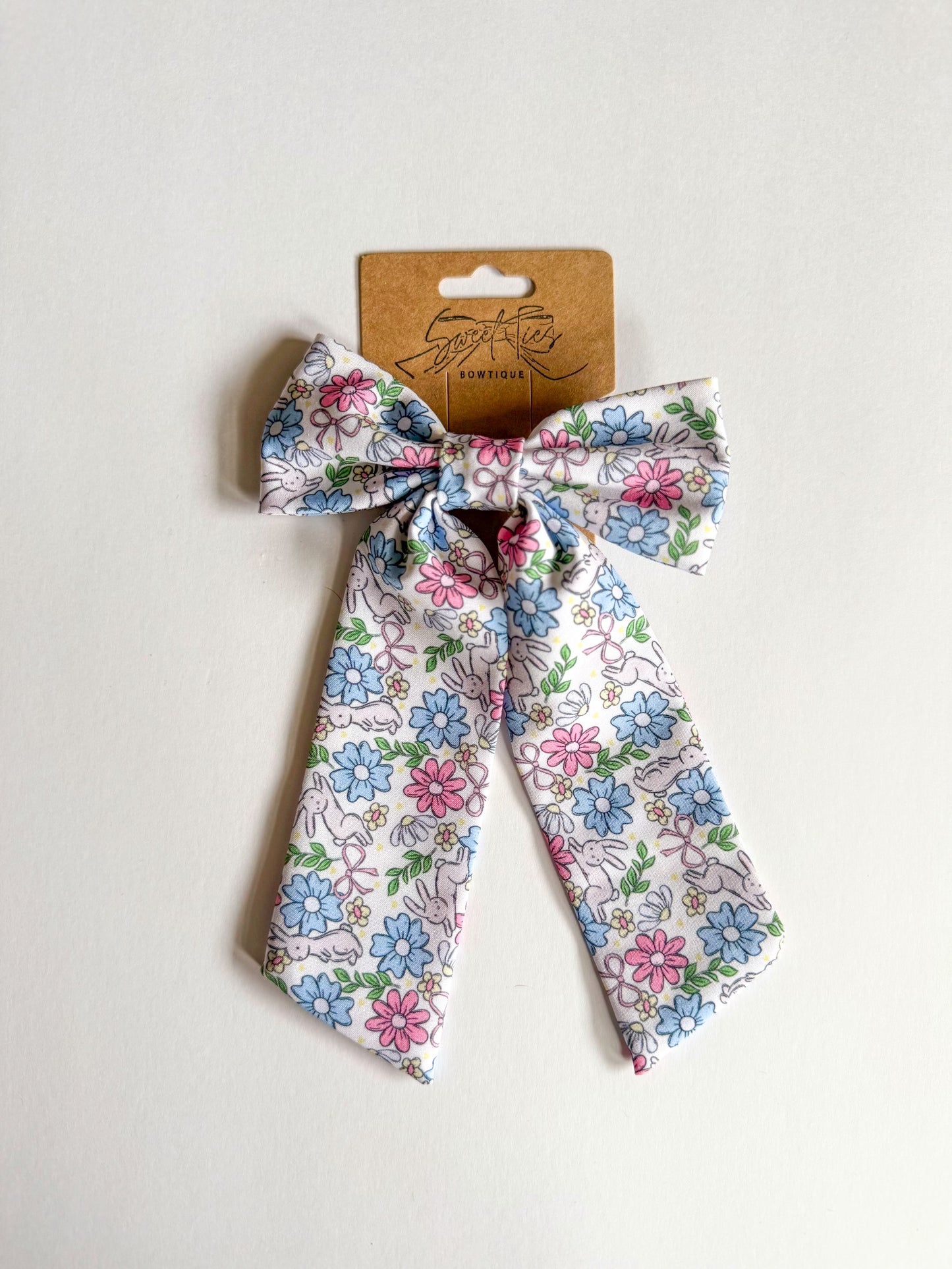 Hop & Bloom Long Tail Bow
