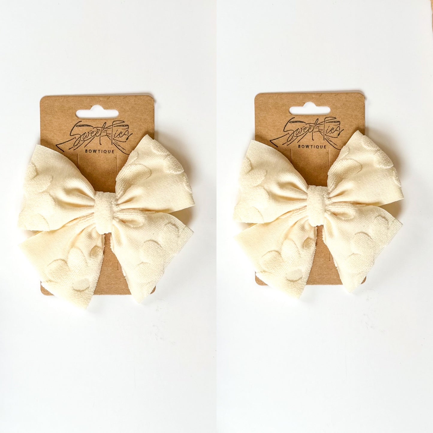 Cream Towel Daisy Poppy Piggies
