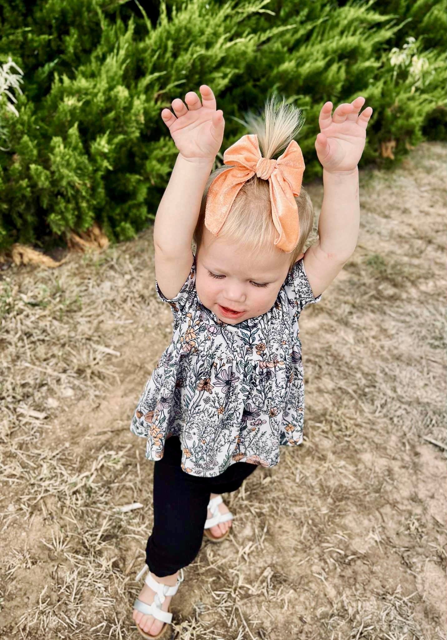 Soft Pumpkin Velvet Fable