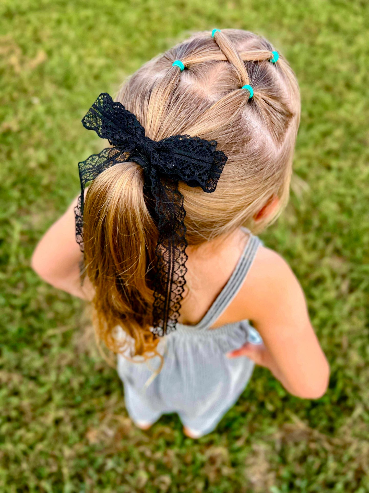 Black Lace Long Tail Bow