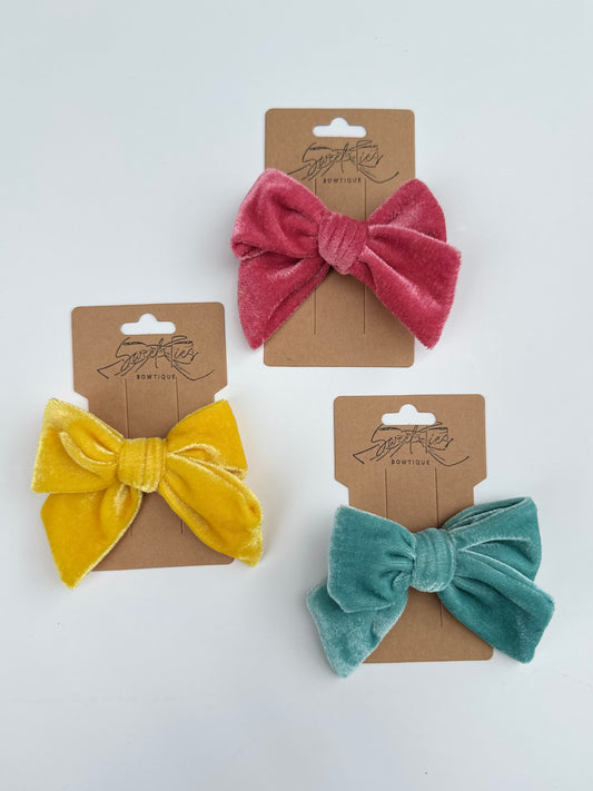 Velvet SweeTie Bow