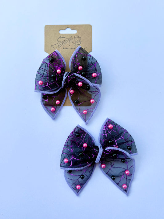 Creep it Real Pearl Mesh Petite Fable Piggies