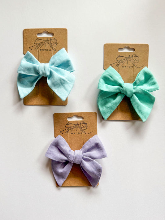 Hoppy Spring SweeTie Bow